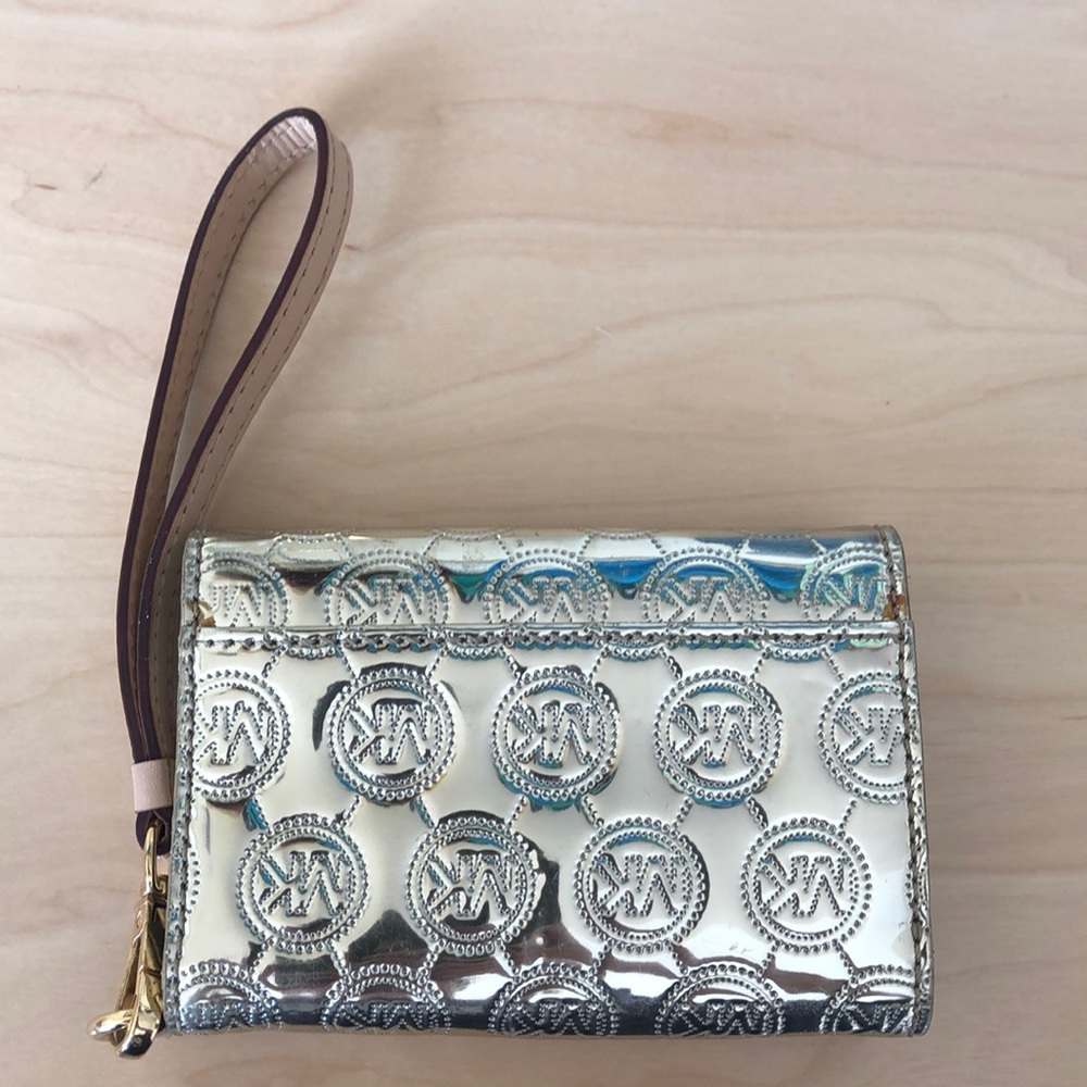 MICHAEL KORS Wristlet - Picture 2 of 5